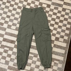 Abercrombie & Fitch utility jogger